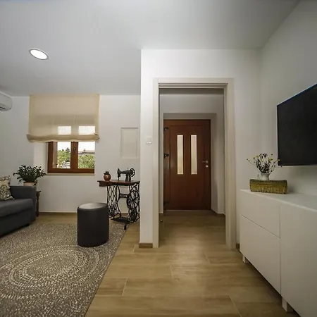 Casa Tilia * Sapjane