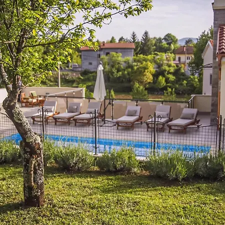 Casa Tilia Villa *